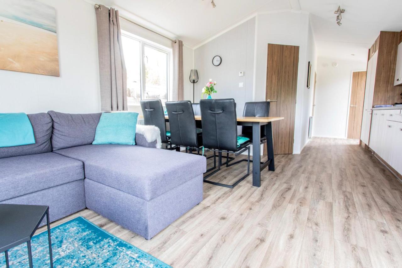 Chalet 3A Op Recreatiepark De Wielen Синт-Мартен Экстерьер фото