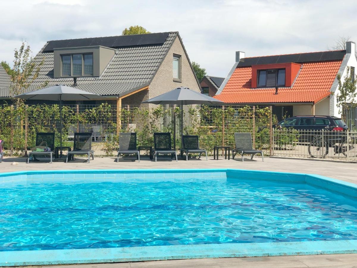 Chalet 3A Op Recreatiepark De Wielen Синт-Мартен Экстерьер фото