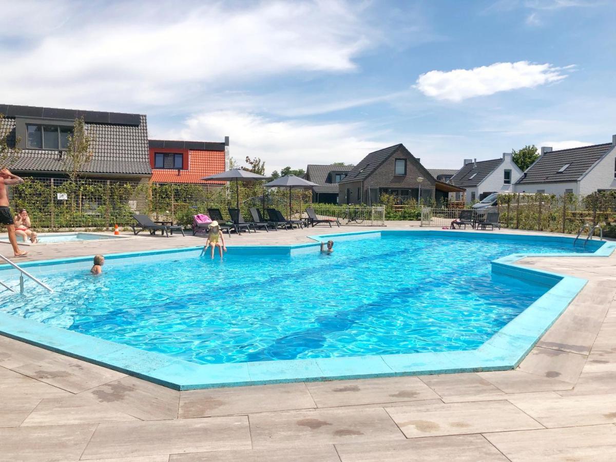 Chalet 3A Op Recreatiepark De Wielen Синт-Мартен Экстерьер фото