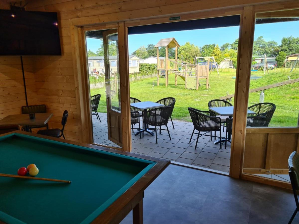 Chalet 3A Op Recreatiepark De Wielen Синт-Мартен Экстерьер фото